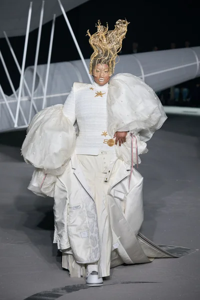 Look 64